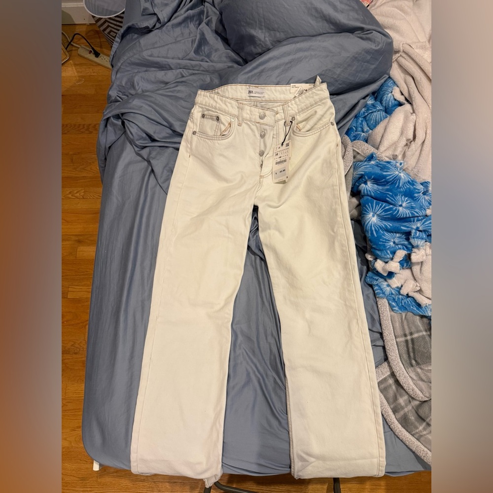 Zara White High Rise Jeans